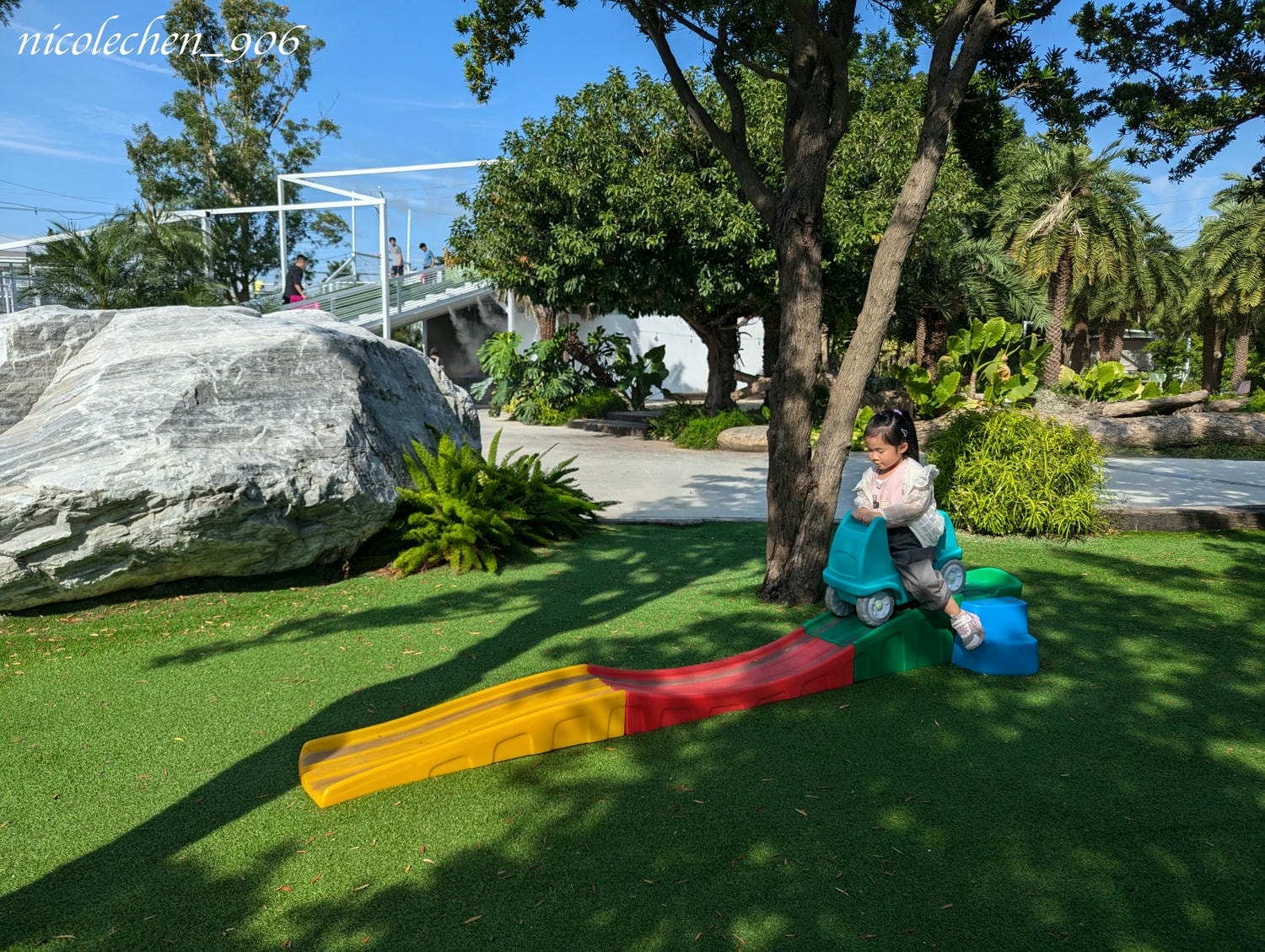 ﹝親子景點﹞彰化好田森林∣彰化親子景點∣寵物友善景點∣可以放電一整天的好所在∣有小朋友超愛的空中卡丁車∣還有室內球池流滑梯讓家長可以偷偷休息∣園區的餐廳選擇多元又好吃∣玩完後還可以去附近的小熊菓子買台式馬卡龍∣ - 第39張圖