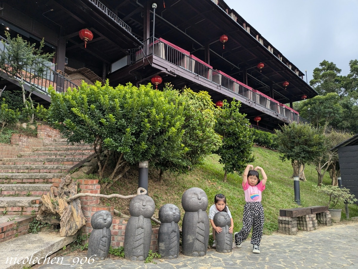 ﹝親子景點﹞嘉義景點∣中埔萌寵村親子樂園∣小朋友最愛的餵動物∣多個免費遊樂設施∣可以放電半天的好地方∣嘉義親子景點∣放電完再去附近的足湯餐廳吃飯∣台版神隱少女油屋 清豐濤月∣ - 第61張圖