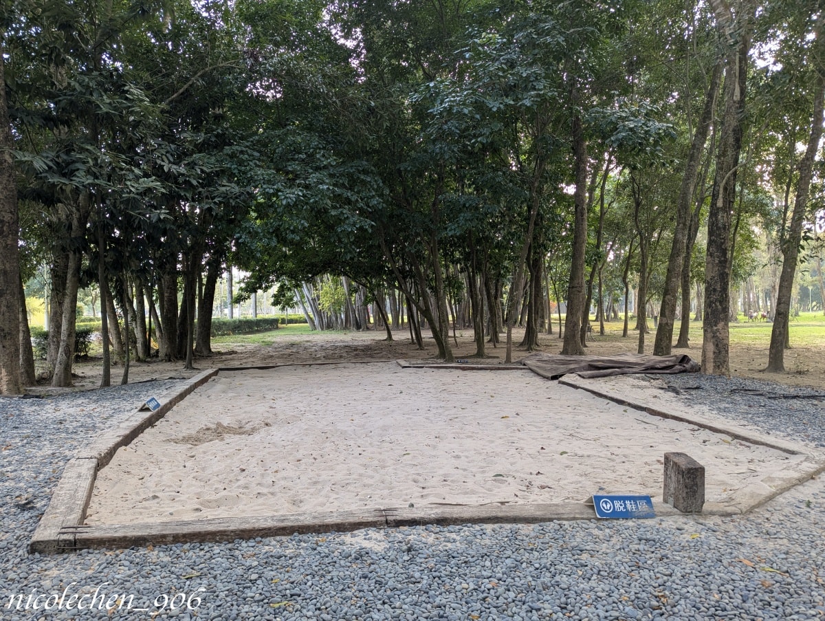 ﹝親子景點﹞台南景點∣山上區花園水道博物館∣寵物友善∣夏天可以玩水∣有森林區也有漂亮的藝術花園∣園區有三間餐廳∣放電完再去木瓜媽吃鯛魚燒∣多種口味鯛魚燒超好吃∣台南親子景點∣ - 第26張圖