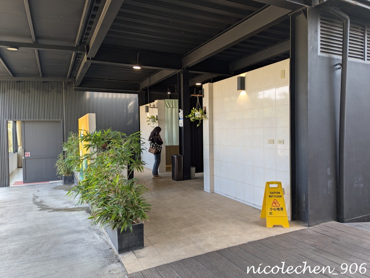 ﹝南投景點﹞每年求財必去的紫南宮∣在周邊商家尋覓美食∣附近的饗富餐廳菜色多元又好吃∣有大片草皮讓小朋友跑跑∣是我的每年回訪餐廳∣ - 第29張圖