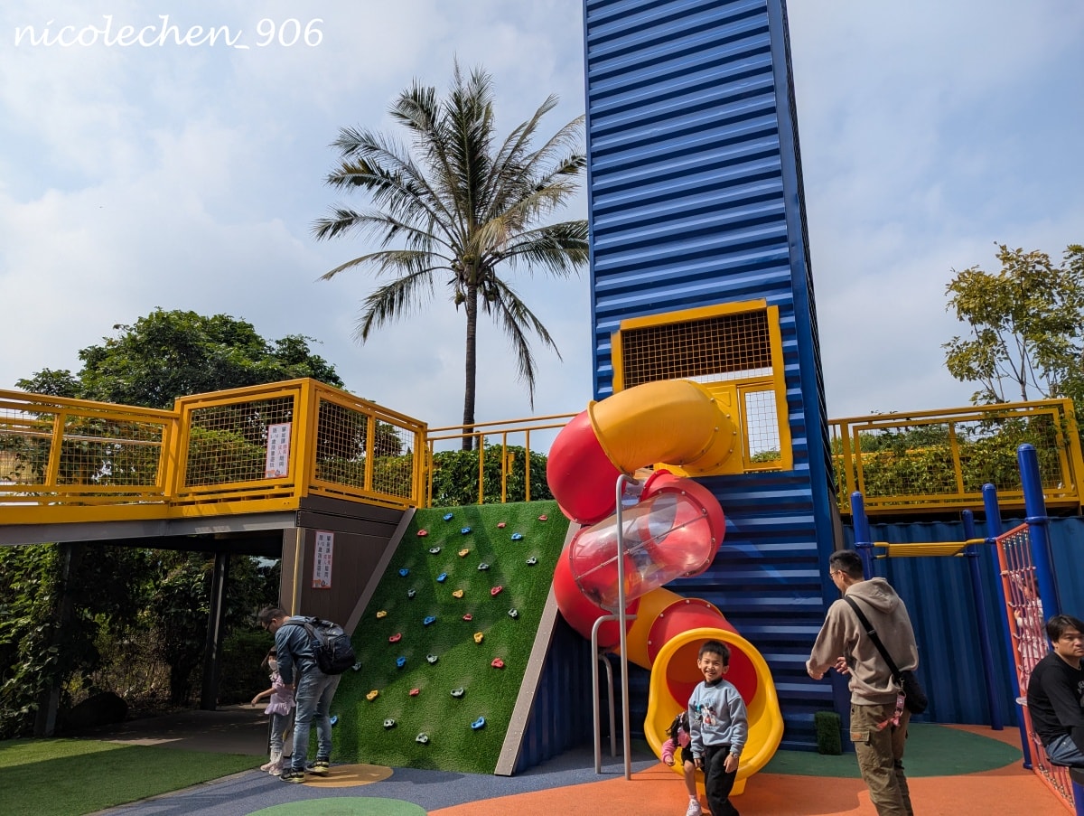 ﹝親子景點﹞欣欣水泥森活園∣嘉義景點∣觀光工廠∣天然工業風景點怎麼拍怎麼美∣DIY 水泥多肉盆栽 造型多又超可愛∣還有戶外遊戲區∣ - 第52張圖