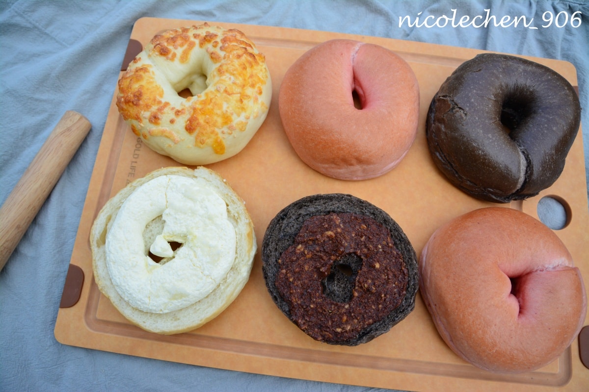 ﹝美食分享﹞查理布朗貝果∣時間零碎的媽媽也要記得吃早餐∣上班族能快速帶著走的早餐貝果∣冷凍必囤美食∣口味多元吃不膩∣外脆皮內鬆軟好吃不韌∣ - 第7張圖