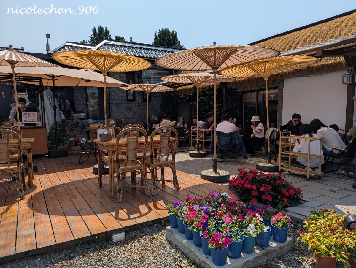﹝彰化食記﹞花佈院∣一間好吃又好拍的網美餐廳∣圍爐煮茶、烤魚、火鍋、肉夾饃∣吃完還可以騎腳踏車逛田尾∣寵物友善餐廳∣ - 第5張圖