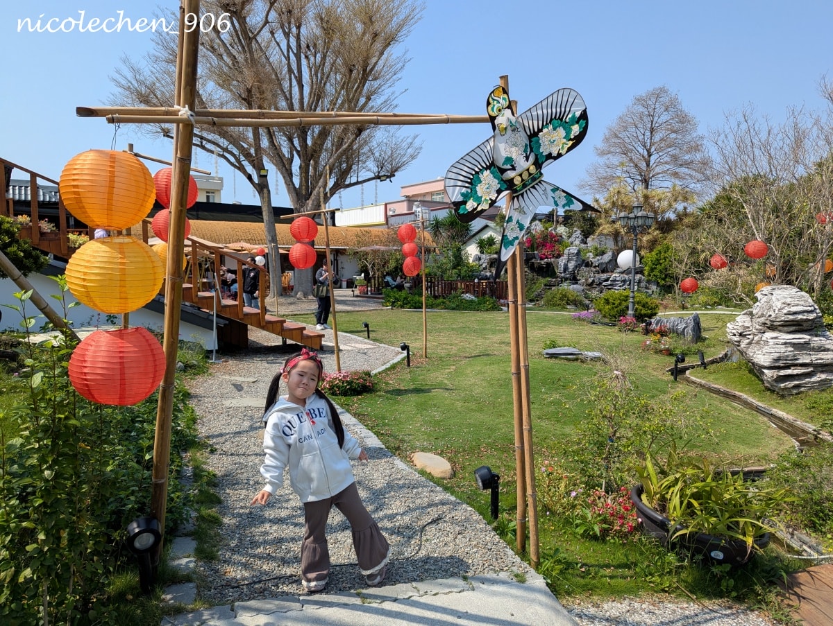 ﹝彰化食記﹞花佈院∣一間好吃又好拍的網美餐廳∣圍爐煮茶、烤魚、火鍋、肉夾饃∣吃完還可以騎腳踏車逛田尾∣寵物友善餐廳∣ - 第19張圖
